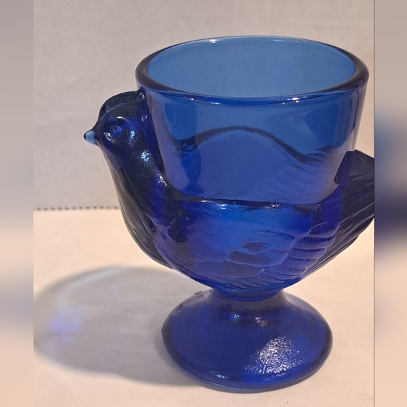 Vintage Cobalt Blue Pressed Glass Chicken Egg Cup, France. - Picture 6 of 7